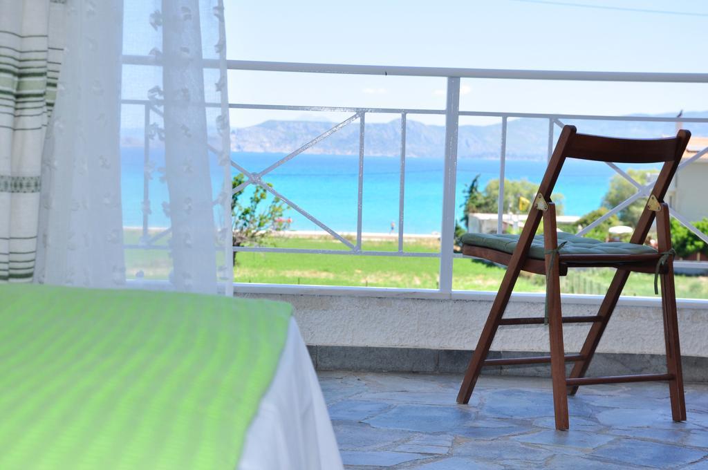 Phoenix Beachside Condos Kokkonion Bagian luar foto