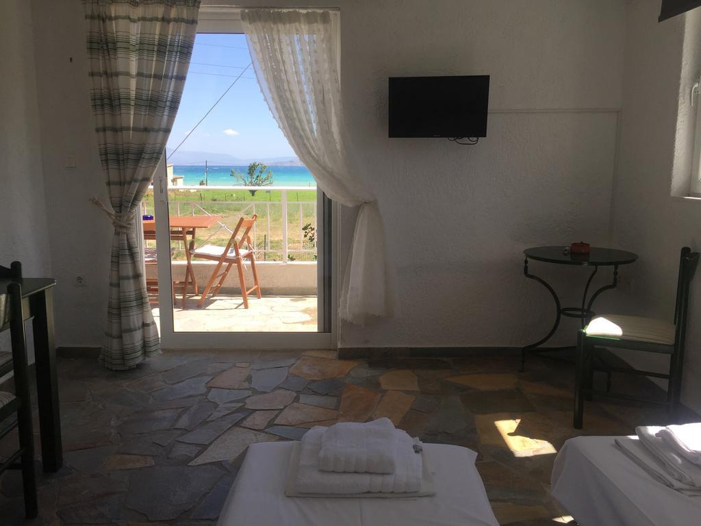 Phoenix Beachside Condos Kokkonion Bagian luar foto